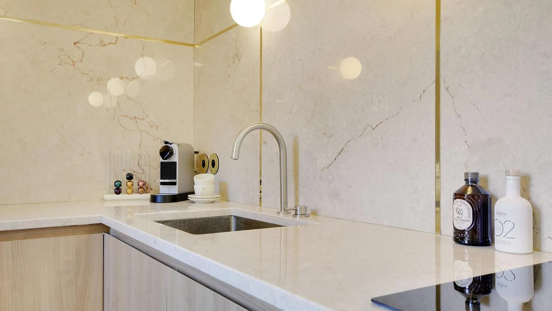 Oniri - Serviced Rue Furstenberg - Saint Germain Apartment
