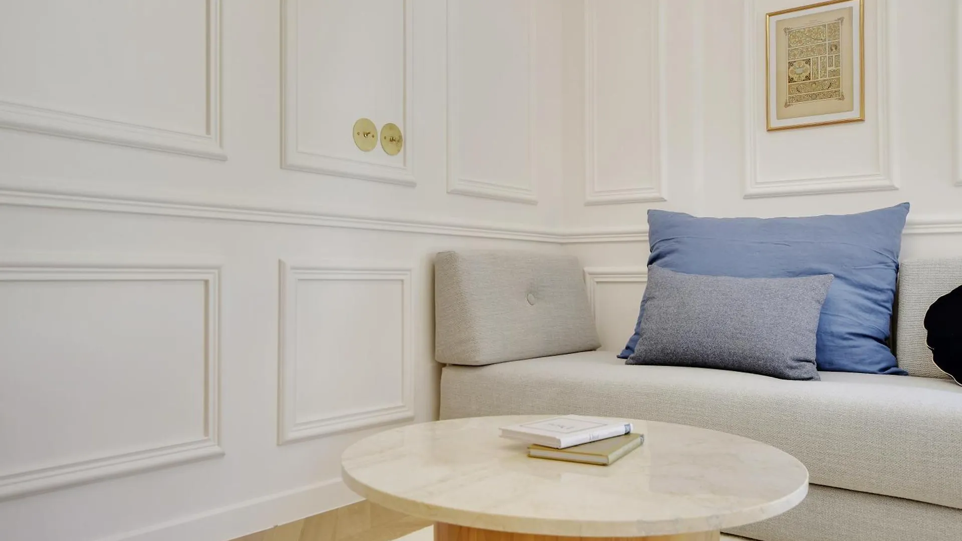 Oniri - Serviced Rue Furstenberg - Saint Germain Apartment